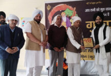 हमें गुरू नानक देव जी के दिखाए रास्ते पर चलना चाहिए : पवन गर्ग