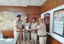 उत्कृष्ट कार्य करने वाले करनाल पुलिस के डॉयल 112 ईआरवी पुलिसकर्मियों को किया गया सम्मानित