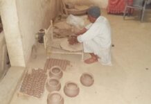 बाजार में चाइनीज समान को लेकर सकते में कुम्हार बिरादरी