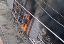 करनाल के विकास नगर में घर में लगी आग, गाड़ी जलकर खाक