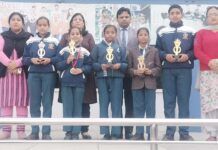 आर्दश स्कूल की छात्रा छवि चोपड़ा ने जिलाभर में किया दूसरा स्थान हासिल