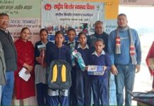 स्कूली बच्चों को सोशल मीडिया के नकारात्मक प्रभाव और साइबर सुरक्षा के बारे में जागरूक किया गया