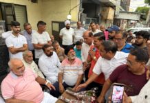 विधायक जगमोहन आनंद ने प्रेम नगर में की आमजन से चाय पर चर्चा, सुनी समस्याएं व कार्यवाही के लिए दिए अधिकारियों को दिए आवश्यक दिशा निर्देश