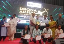 शिक्षा मंत्री द्वारा दून स्कूल के अव्व्ल रहने वाले बच्चों को द्रोणा-अर्जुन पुरस्कार से सम्मनित किया गया