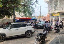 पिहोवा: माता सरस्वती मंदिर के आसपास अव्यवस्था, श्रद्धालु हो रहे परेशान