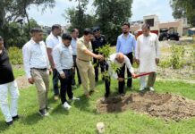 विधायक रामकुमार कश्यप ने किया डीएसपी कार्यालय का निरीक्षण