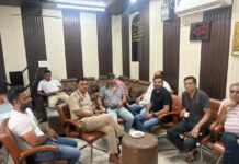 शहर में कानून व्यवस्था को लेकर बैठक में की चर्चा