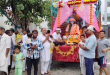 भगवान जहावीर गोगा व भगवान गोरखनाथ की मूर्तियों की स्थापना की गई, हवन यज्ञ किया गया