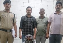 आभूषण चोरी के मामले में दो आरोपी गिरफ्तार