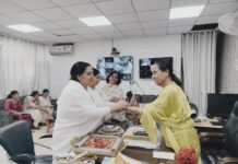 रक्षाबंधन पर कॉलेज परिसर में आध्यात्मिक संवाद और मेल-जोल की मिसाल