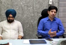 फसल अवशेष प्रबंधन में गांव के सरपंच, नम्बरदार व चौकीदारों की अहम भूमिका: एसडीएम अशोक मुंजाल