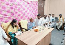 प्रदेश सरकार गांवों में भी शहरों जैसी सुविधाएं करा रही उपलब्ध: रामकुमार कश्यप