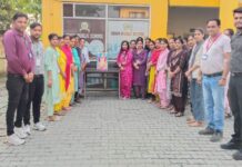 बापू के बताए हुए सिद्धांतों को जीवन में अपनाकर हम सच्चे अर्थों में उन्हें श्रद्धांजलि दे सकते है-प्रिंसीपल अनु कांबोज