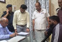 विधायक रामकुमार कश्यप ने सुनीं समस्याएं, दिए त्वरित समाधान के निर्देश