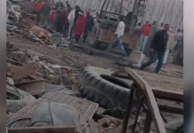 बल्लेवाला गांव के पास स्थित एक कबाड़ी की दुकान में देर शाम अचानक हुए जोरदार धमाके में एक की मौत एक गंभीर रूप से घायल