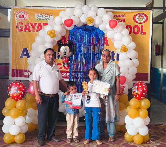 28-indri photo-1 (1)