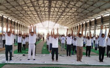 योग हमारी प्राचीन पद्धति- स्वस्थ, सुखी और तनावमुक्त जीवन की कुंजी: रामकुमार कश्यप