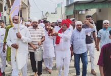नगर खेड़े पर हवन यज्ञ, दूध की नाल के साथ निकाली गांव की परिक्रमा; सुख-शांति और समृद्धि की कामना