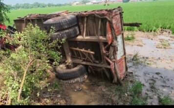 ट्रैक्टर-ट्राली पलटने से तीन मजदूरों की मौत, दो गंभीर