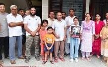 योगा में पहला प्रथम स्थान वाली कायना काम्बोज को किया सम्मानित