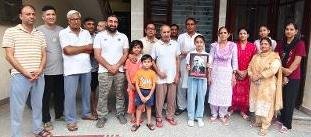 योगा में पहला प्रथम स्थान वाली कायना काम्बोज को किया सम्मानित