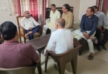 विधायक रामकुमार कश्यप ने सुनीं लोगों की समस्याएं, अधिकारियों को शीघ्र समाधान के दिए निर्देश